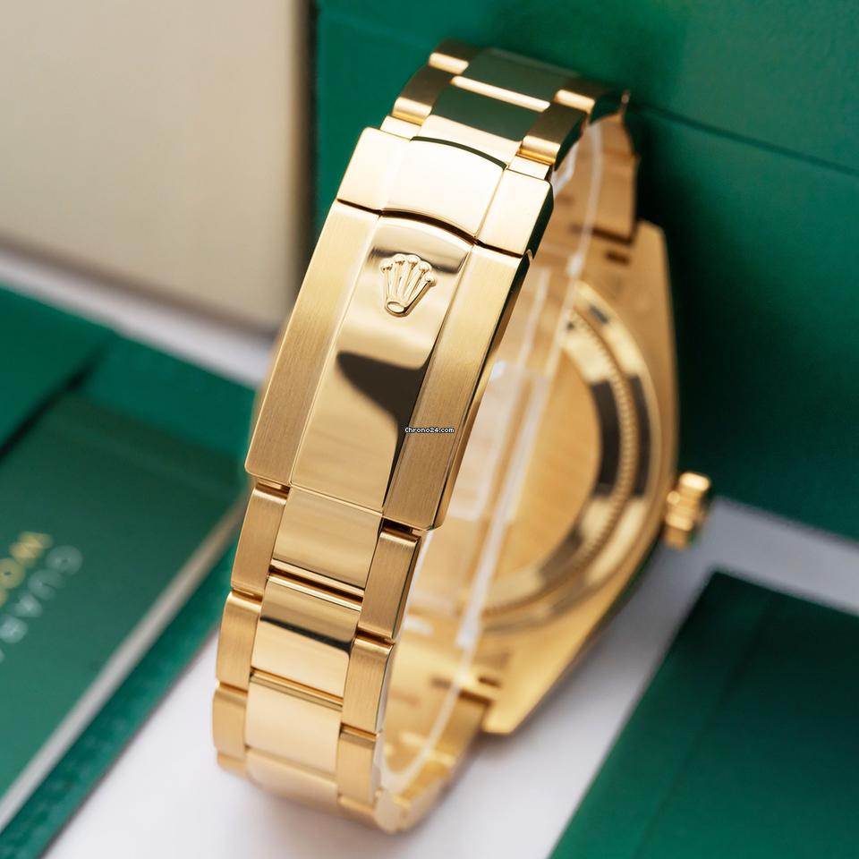 Rolex Sky-Dweller, Yellow Gold, Champagne Dial - Amoda