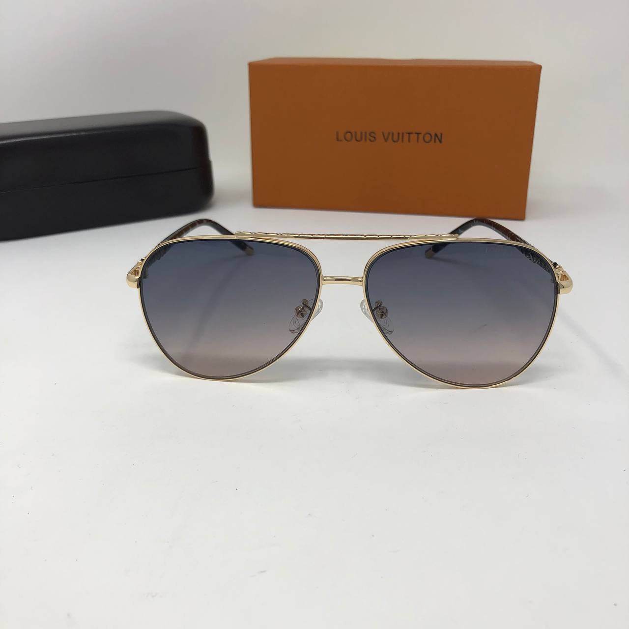 Louis Vuitton Aviator glasses with gold fame - Amoda