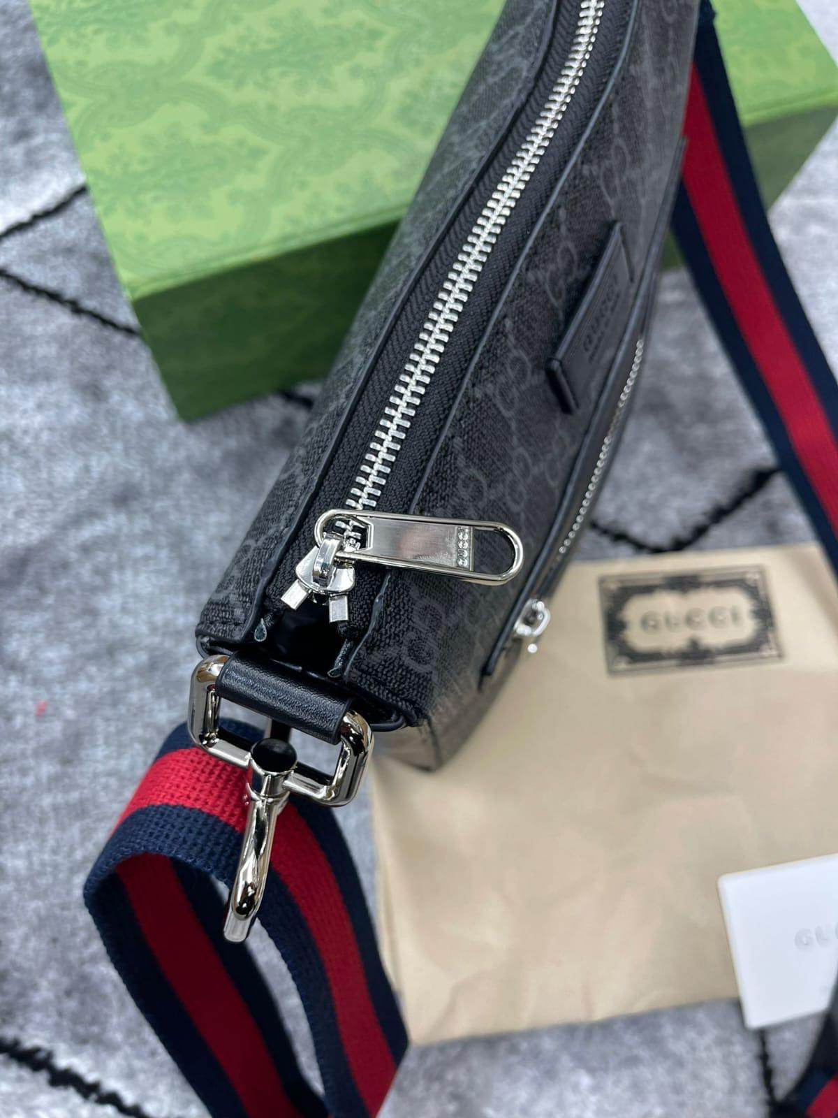 Gucci Messenger Bag with Full packaging and paperwork - Amoda